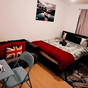 Merciful King Room, In Zone 2-3 London